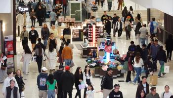 Early US economic plans prolong uncertainties
